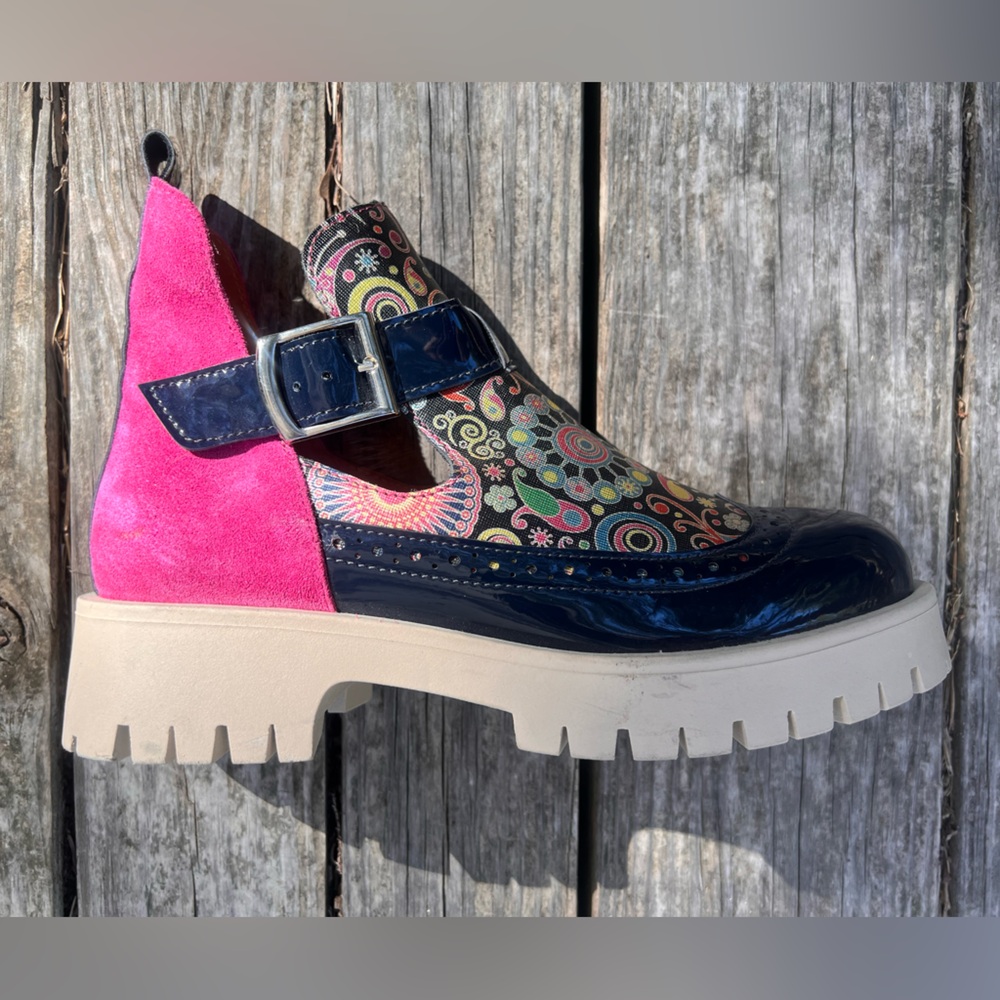 Embassy London - pull-on boot, NWOT - 38 / 7.5